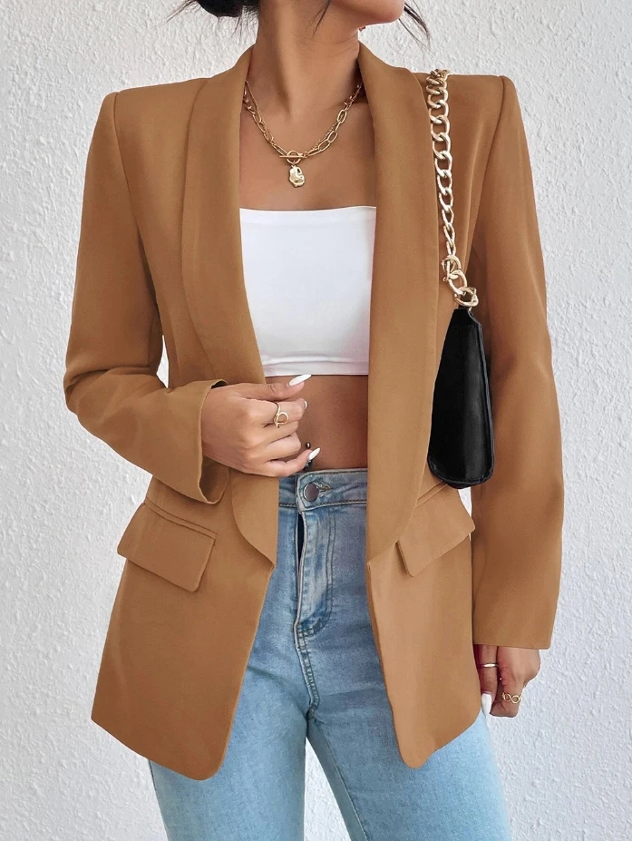 Рисунок 3 - Женский костюм, Новинка осени 2023