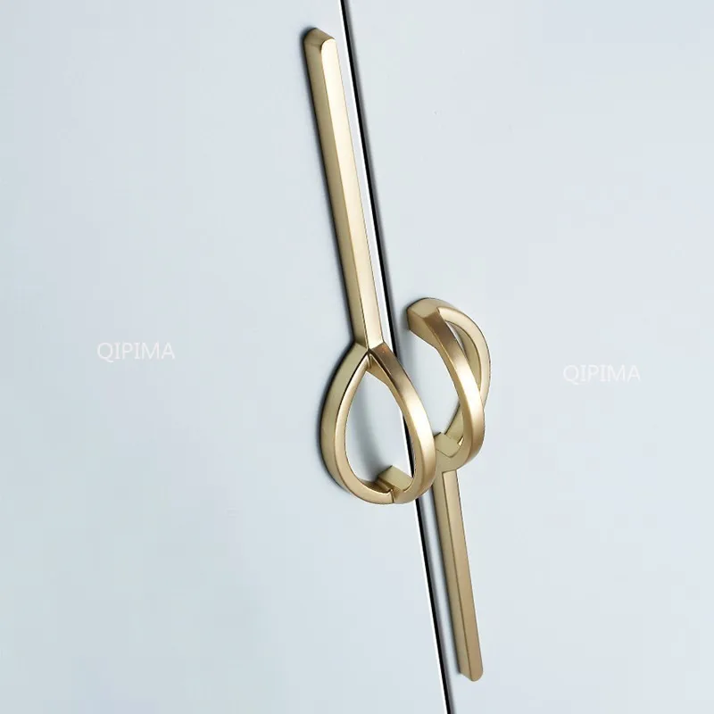 Ручка для мебели в спальне или ванной комнате