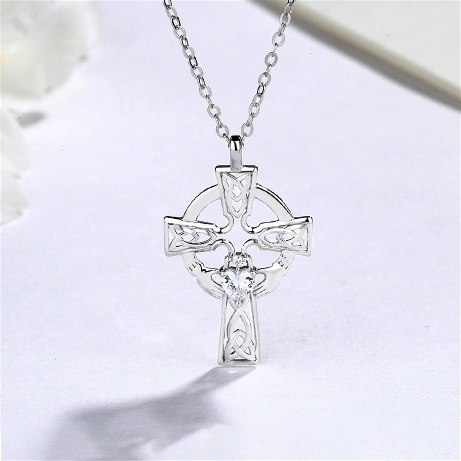 Фото Кельтский крест с цирконом в ирландском стиле Claddagh, женские христианские религиозные украшения из стерлингового серебра 925 пробы №4