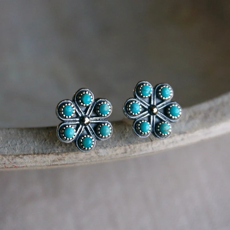 

Boho Handmade Stone Flower Earrings Ladies Retro Snowflake Silver color Ear Stud Earrings Wedding Jewelry