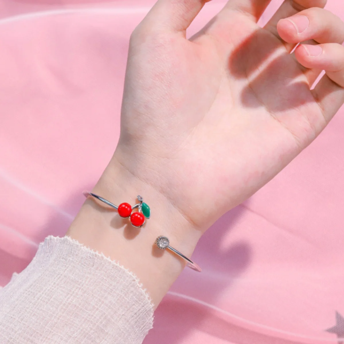 

Jane Cherry Bracelet Female Hand Jewelry Online Celebrity Young Ins Niche Design Bracelet Cute Japanese Soft Sister Lowest Price