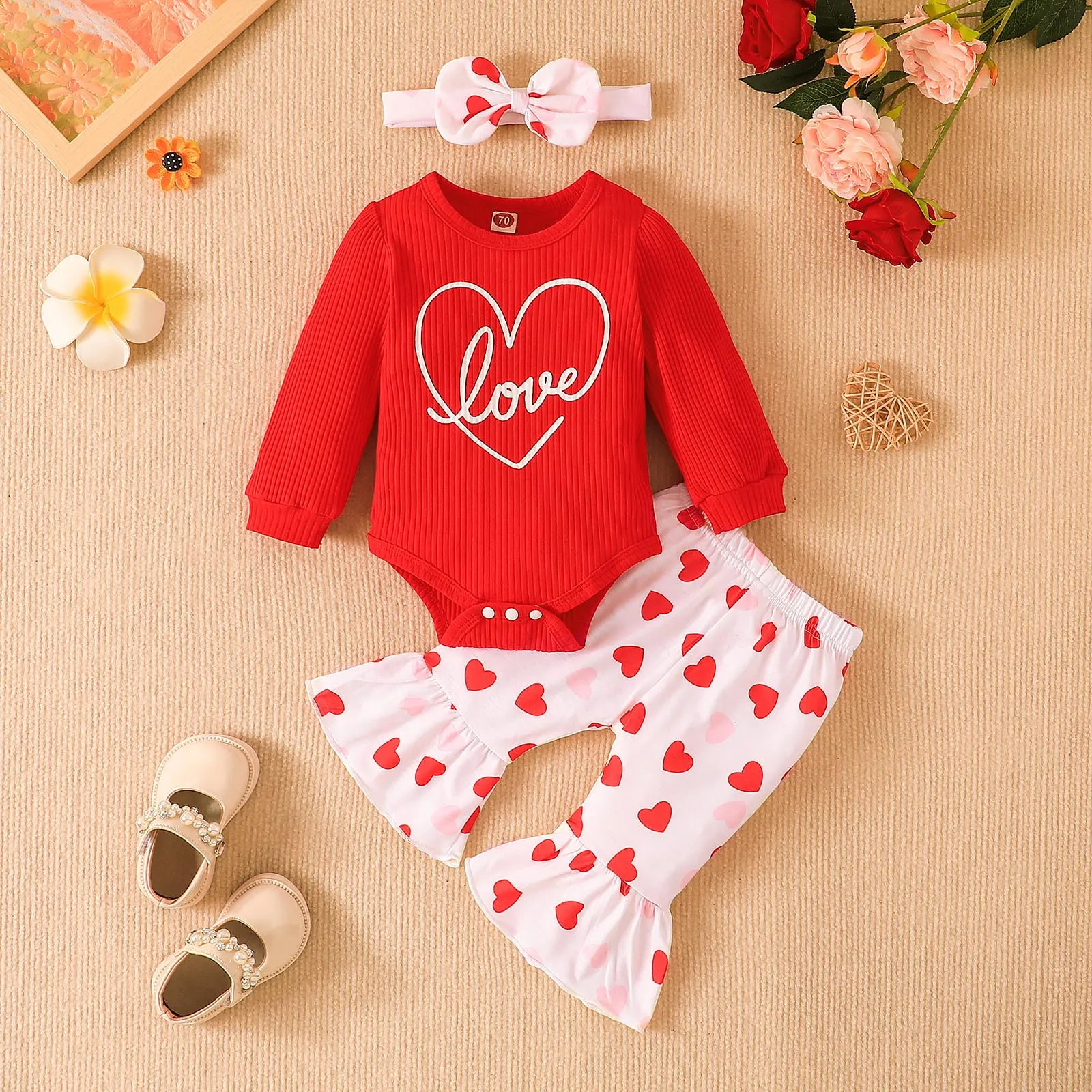

Infant Baby Girls Clothes Sets Valentine's Day Outfits Love Long Sleeve Romper Bodysuits Heart Print Bell Bottoms Pants Sets