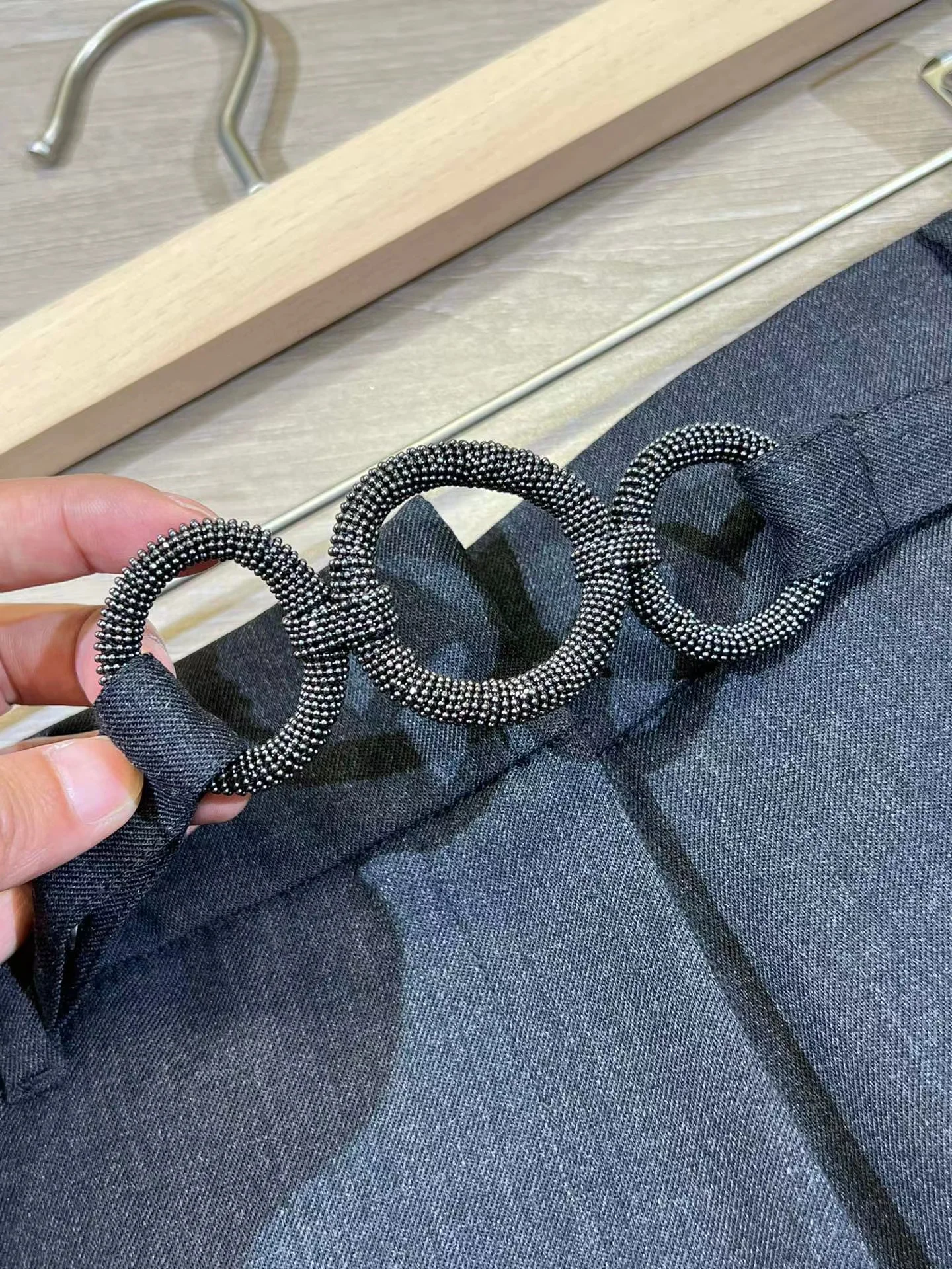 Рисунок 5 - Весна 2023, деловые брюки-карандаш