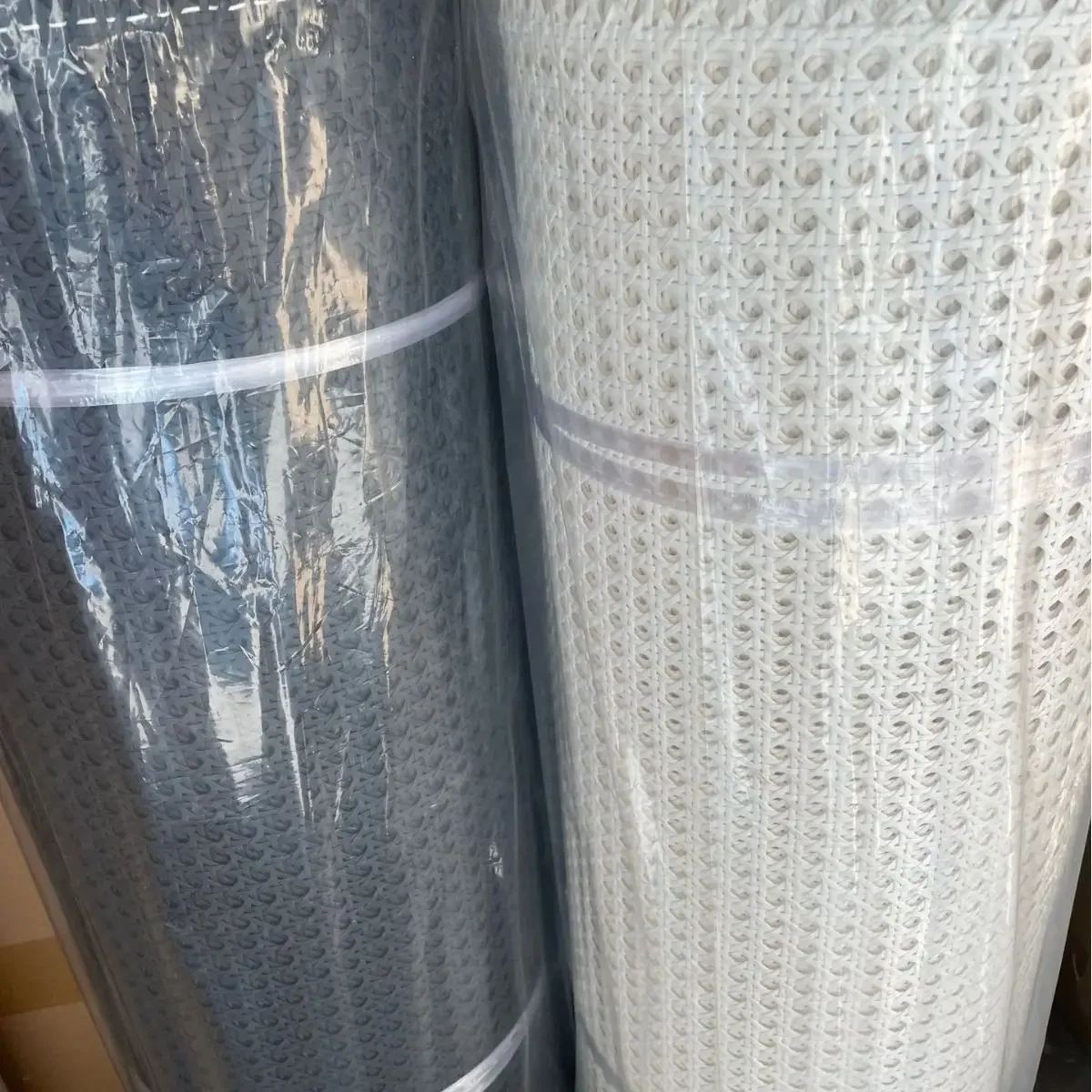 Черно-белый пластиковый восьмиугольный ротанговый рулон мебели стульев шкафов