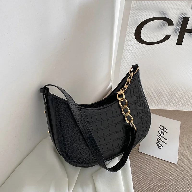 

2022Summer Hot Selling New Fashion Popular PU Delicate Chain Shoulder Retro Semicircle Crescent Underarm Daily Small Women's Bag