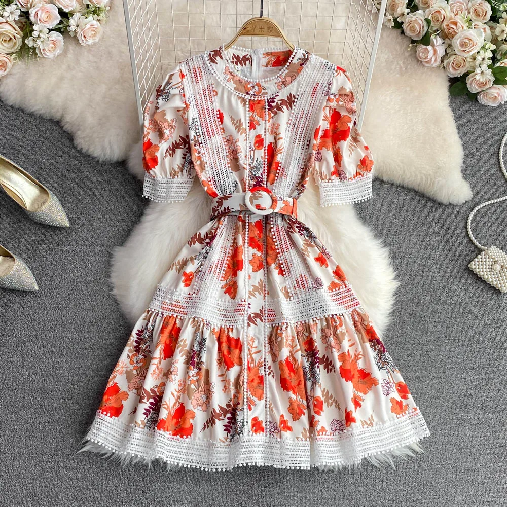 

VANOVICH 2022 Summer New Vintage Palace Style O-neck Puff Sleeve Waist Slim Temperament Lace Patchwork Printed A-line Dress