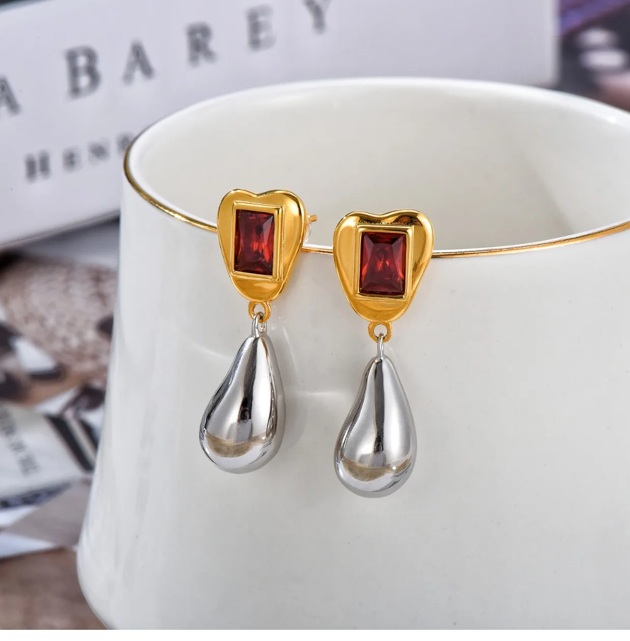 

Женские серьги-подвески в европейском и американском стиле, темпераментные простые Роскошные серьги