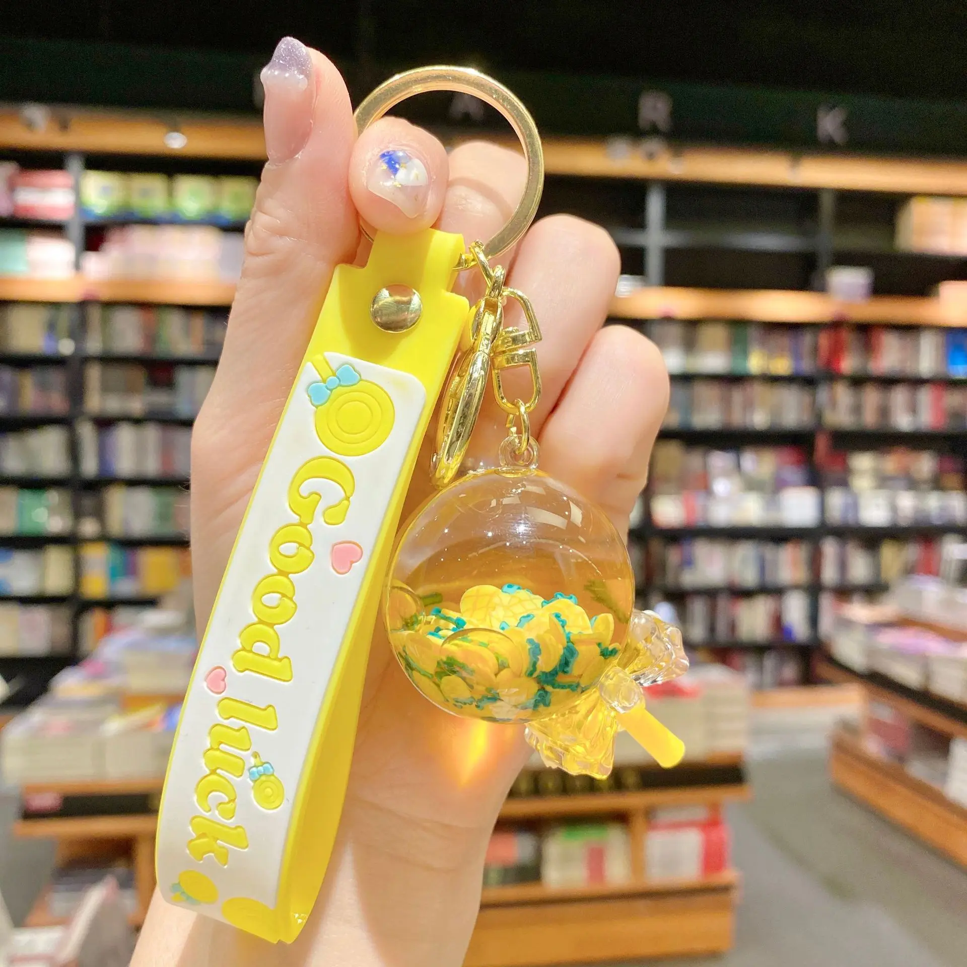 

Creative Liquid Keychain Fruit Plants into Oil Luxury Lanyard Key Ring Chain Pendant Lanyard New Year Gift Jewelry Wholesale