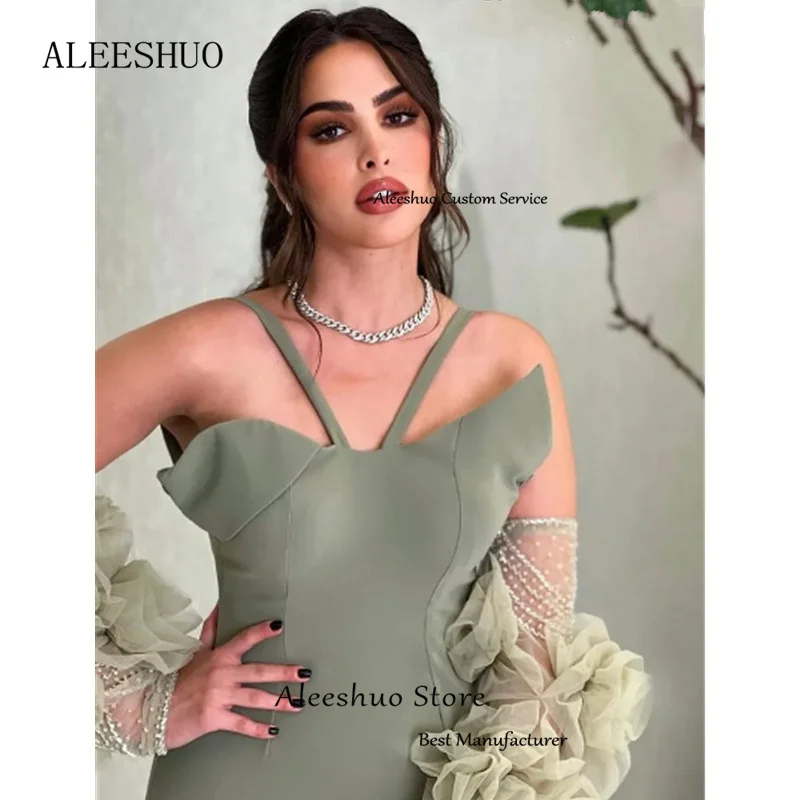 Рисунок 3 - Женское атласное платье с V-образным вырезом