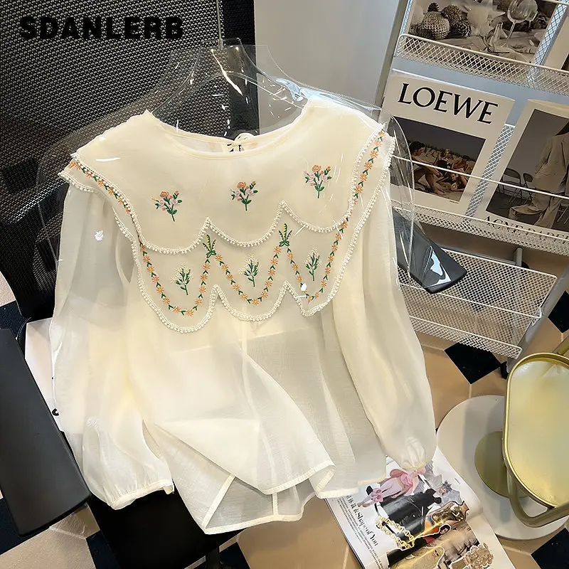 

Женская блузка с длинным рукавом, белая блузка во французском стиле с кукольным воротником, шалью и цветочной вышивкой, весна-осень