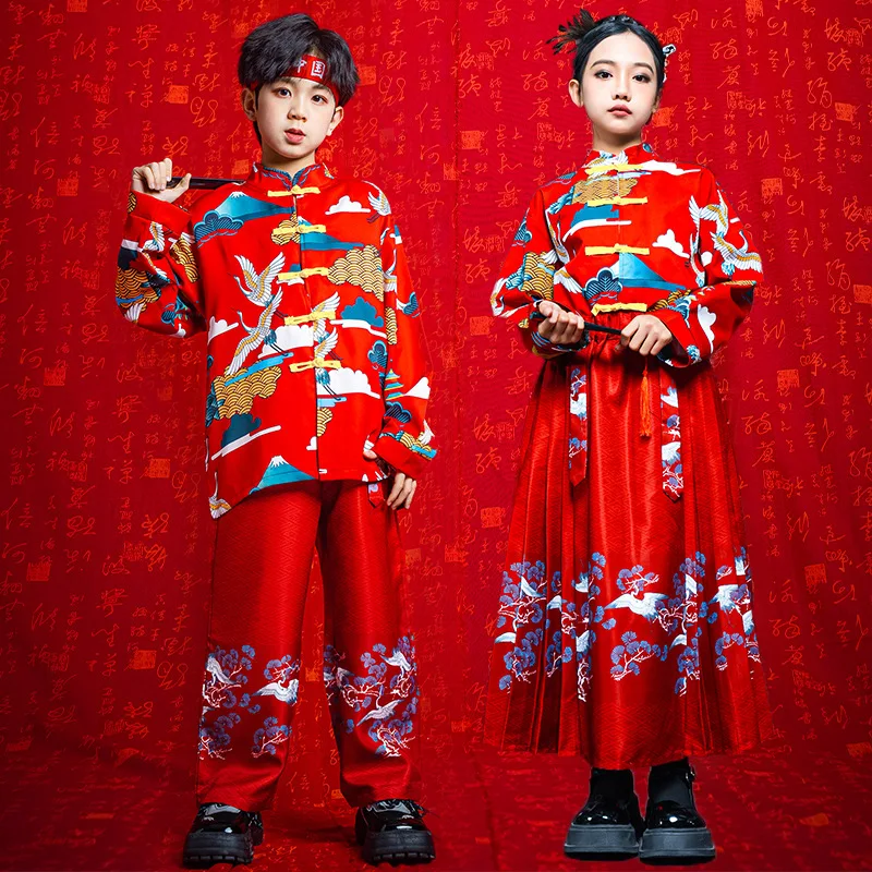 Традиционная китайская юбка Hanfu с красным принтом лягушки на пуговицах