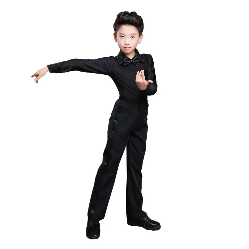 Тренировочный костюм для мальчика. Костюм шпиона смазкой 7 лет черный костюм для мальчика.