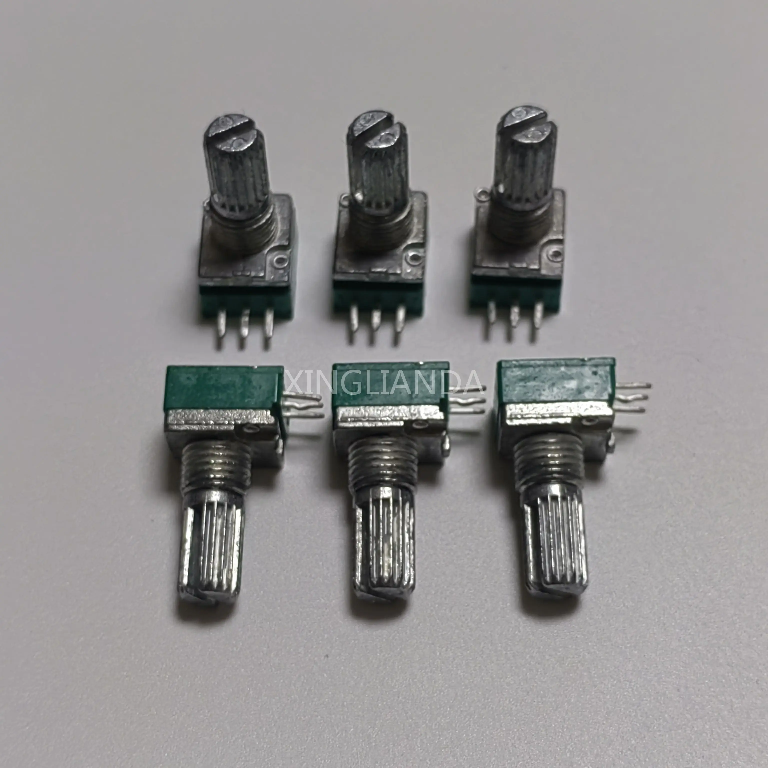 20 шт. RV097 3PIN 1K 5K 10K 20K 50K 100K 500K (без переключателя) аудио вал 15 мм уплотнительный