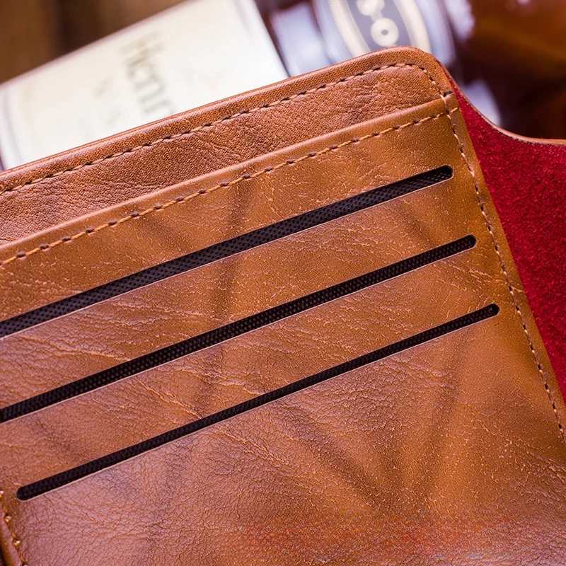 Personalized and creative men's dollar wallet with magnetic buckle pressure changed to a hundred dollar short wallet