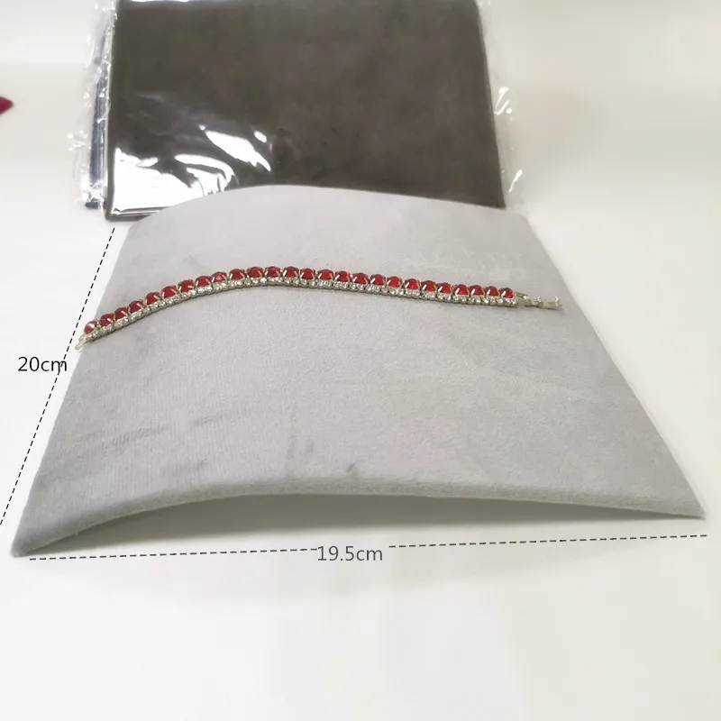 

Простая черная бархатная Подставка-органайзер для демонстрации ожерелья, браслета, 20*19,5 см