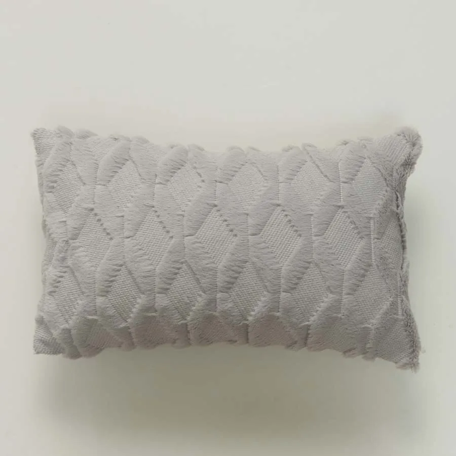 

Чехол для подушки CANIRICA 30x50 с вышивкой