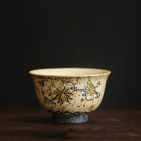 Керамическая чашка BRTRINBSY TEA с цветами