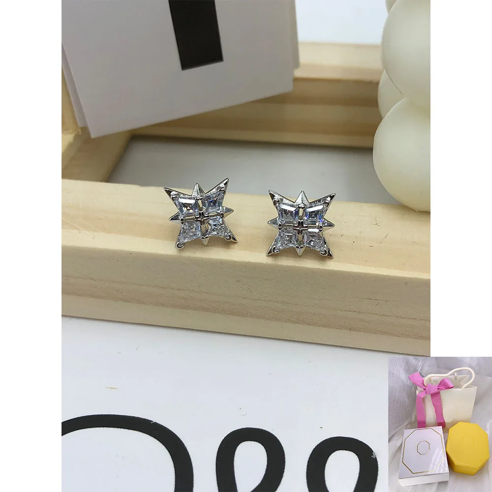 2024 новые модные серьги с четырьмя острыми звездами и белыми кристаллами