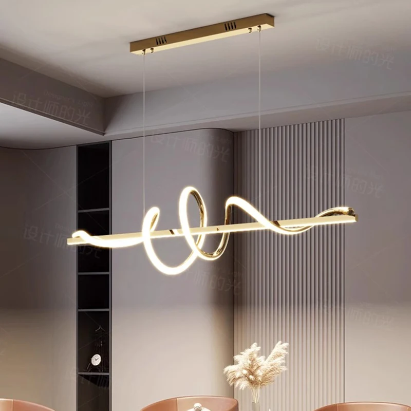 

Украшение дома, люстра, столовая, подвесные светильники, внутреннее освещение, светильник, потолочные светильники, салон, необычное внутреннее освещение