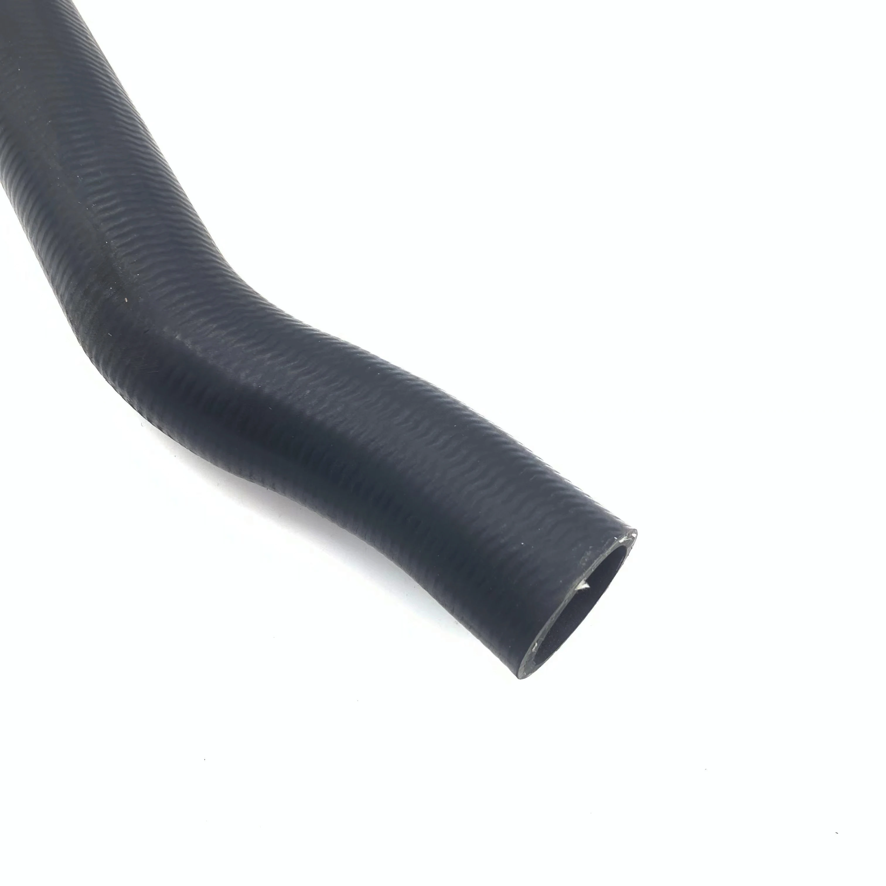 Для Volvo XC90 2.9L Turbo 2003-нижний шланг охлаждающей жидкости радиатора