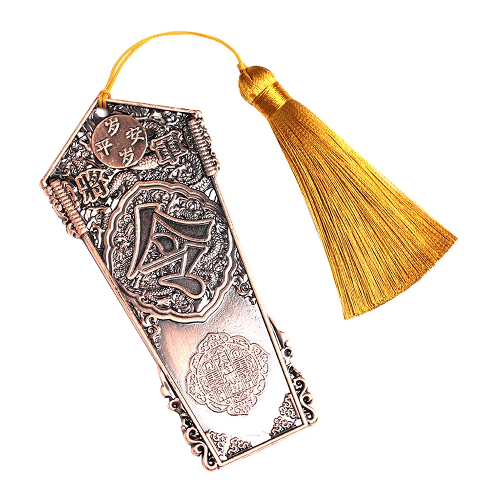 

1Pc Chinese-style Fengshui Adornment Desktop Ornament Auspicious General Token Household Exorcist Decor (Golden)