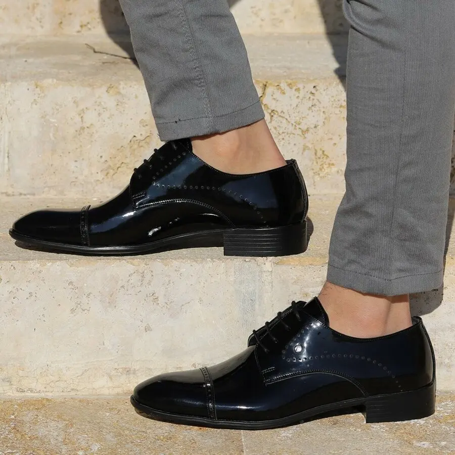 

Men Casual Shoes