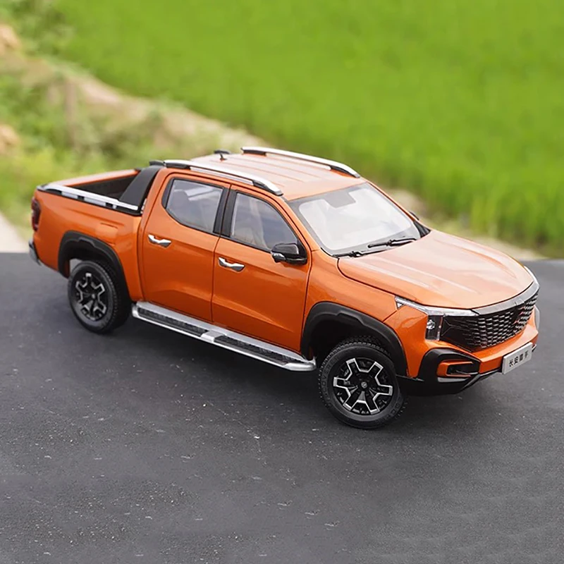 1: 18 оригинальная модель грузовика Changɺn Hunter 2024 с увеличенным радиусом действия
