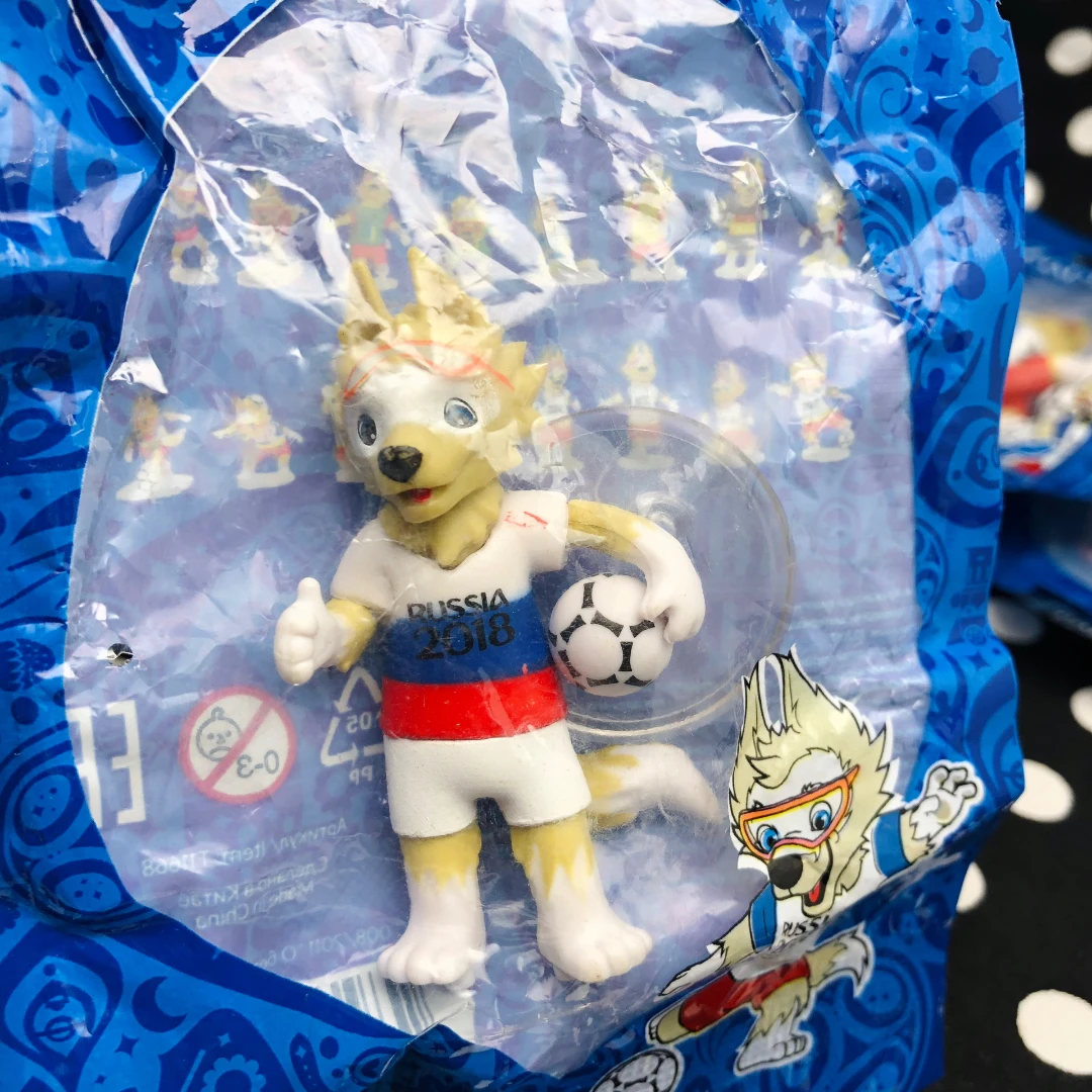 

Authentic 2018 World Cup mascot doll 3D doll zabiwaka hand held 8 postures