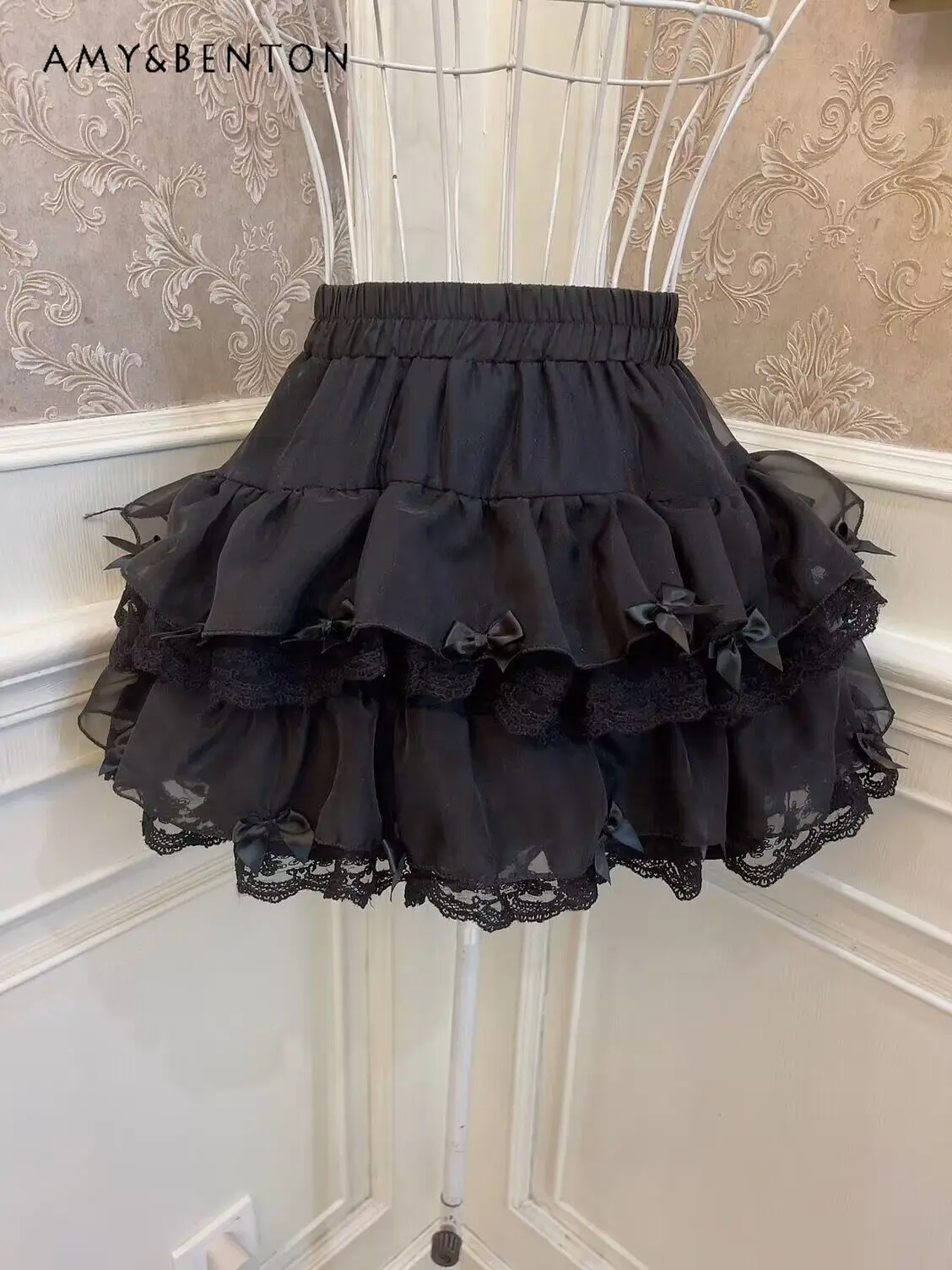 

Kawaii Sweet Lolita Princess Bowknot Puffy Cake Skirt for Women All-Matching Base Lace Mini Skirt Black Hip Skirts Culottes