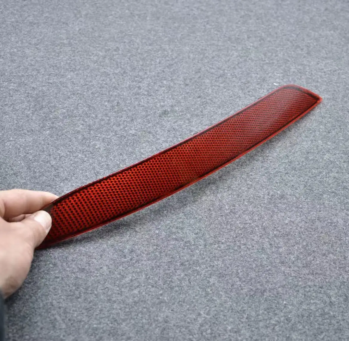 

1Pair Car Rear Bumper Reflective Strips For For VW Jetta/Sagitar 2019 2020 2021 17G945105 17G945106