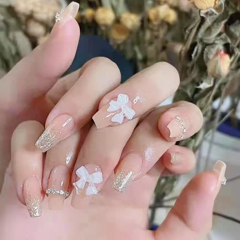

24Pcs/Box Rhinestone Fake Nails Press On Nails Short Square Head French Tips Nail Set Press On Nail With 24Pcs Sticker Nail Art