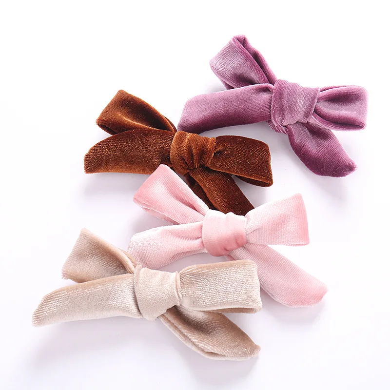 

Wholesale 4Pcs Baby Bows Hair Clip For Kids Girls Solid Color Velvet Hairpins Barrettes Handmade Headwear Hair Accessories