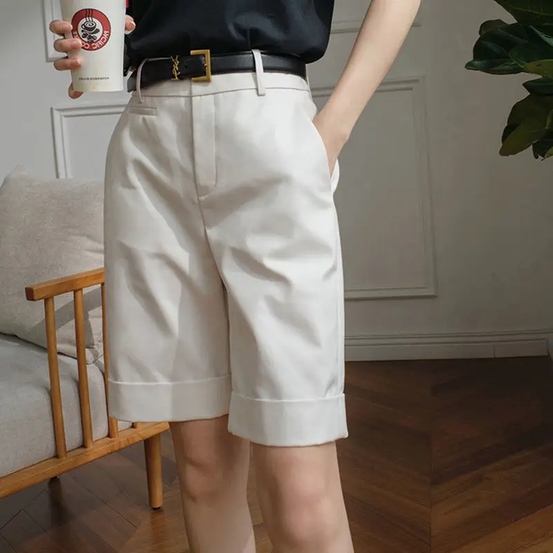 2023 Women's Summer Shorts High Waist Knee Length Straight Shorts All-match Casual Short Shorts Newly Leisure Fashion W33