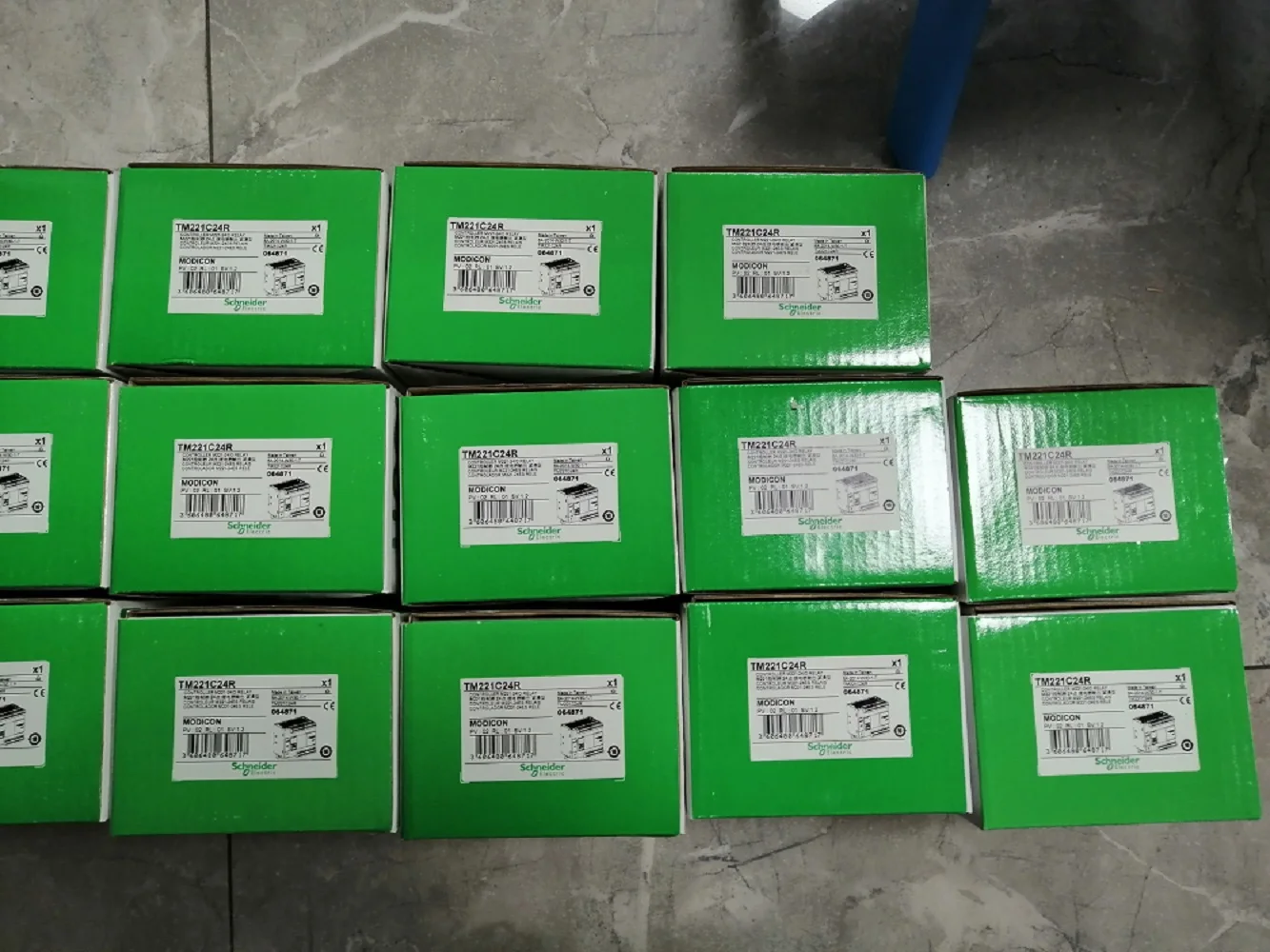 

Модуль контроллера Schneider PLC TM3 TM3AM6 TM3TM3 TM3TI4 TM3TI8T TM3DI16G TM3AI8G, новый и оригинальный
