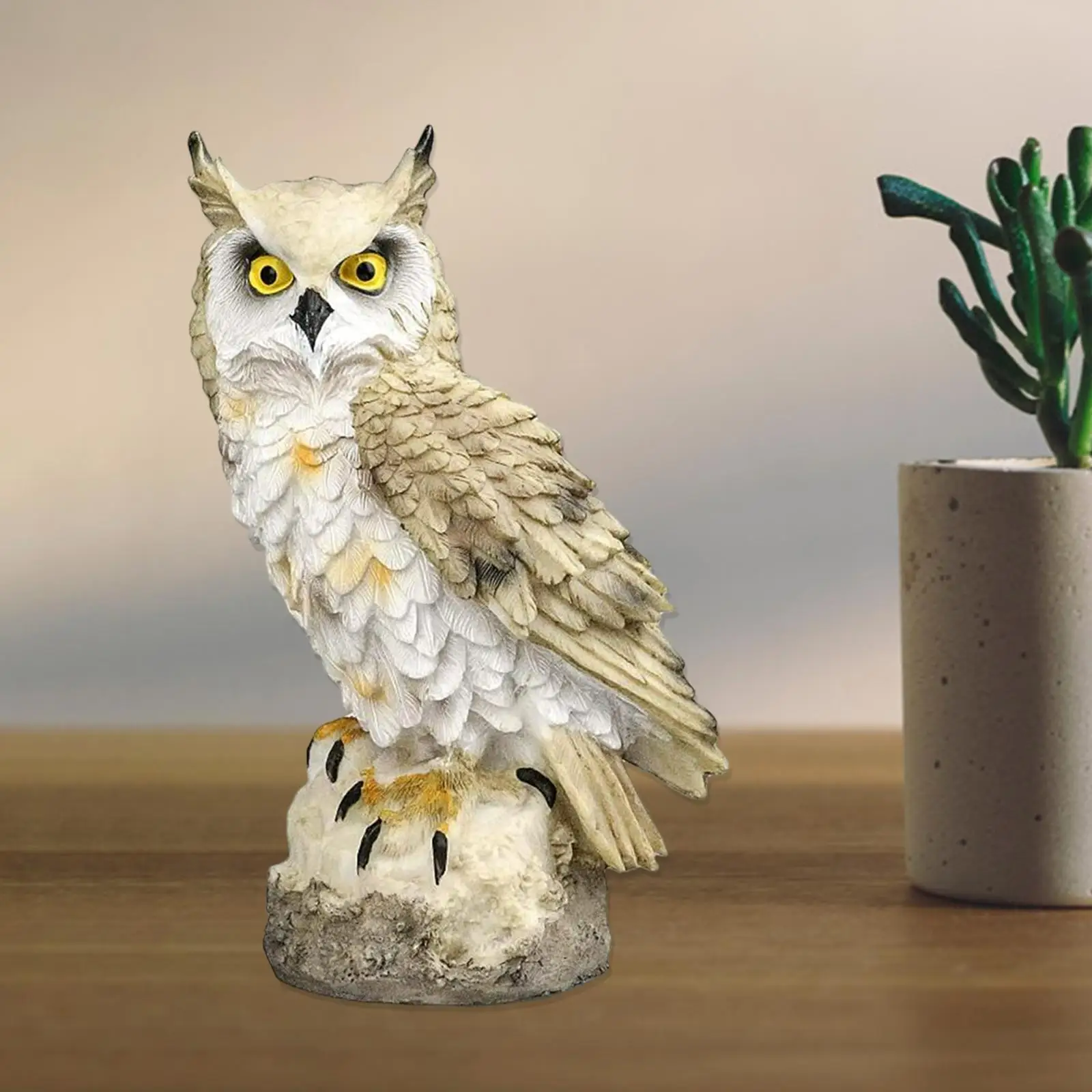 

Resin Simulated Owl Decoy Garden Statue Lightweight Vivid