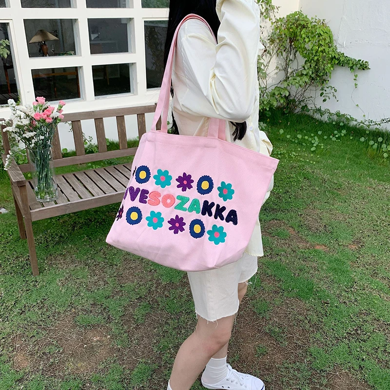 2022 Flower Letter Embroidery Shoulder Bags for Women's Korean Fashion Large Designer Shopping Bags Summer Canvas Tote Bags