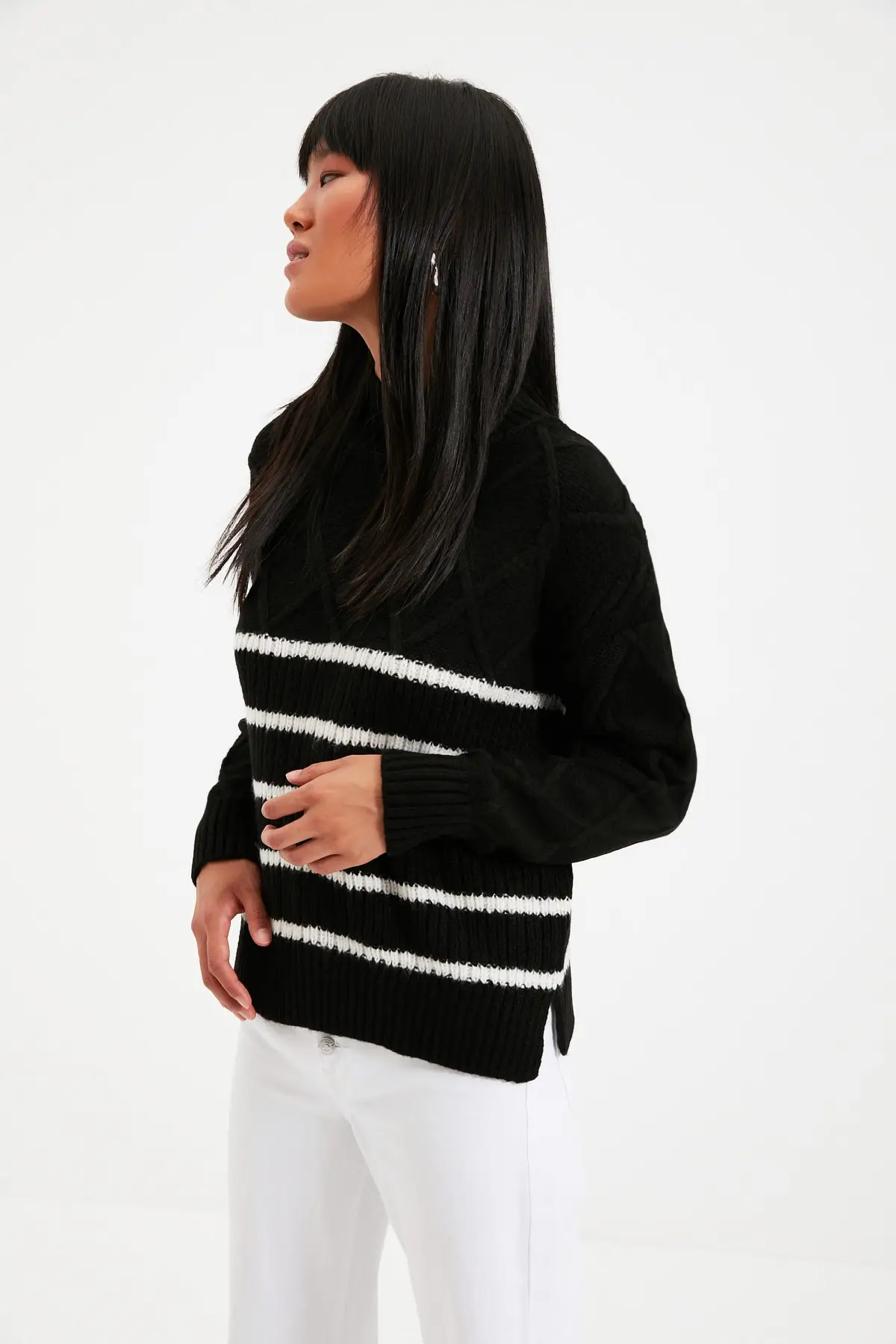 

Trendyol Striped Knitwear Sweater TWOAW22KZ0462