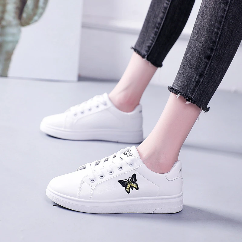

White Shoes Women Sneakers Platform zapatos de mujer Fashion Rhinestone chaussures femme bee Lady footware Patchwork ST351