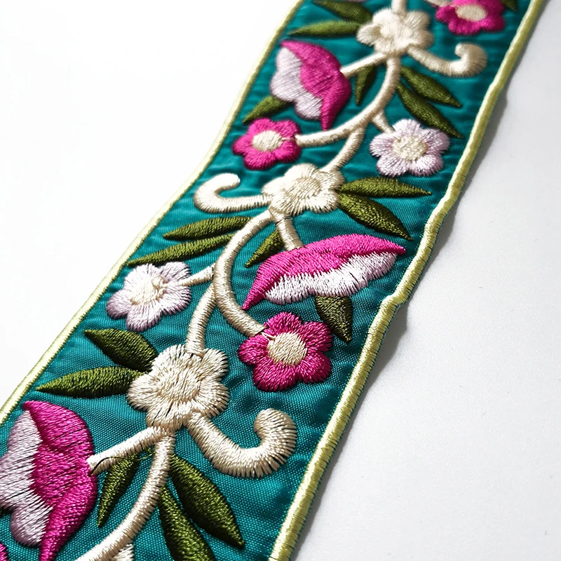 

5.6 CM Exotic Wide Lace Retro Ethnic Embroidery Flower Tape Diy Handmade Clothing Decoration Accessories