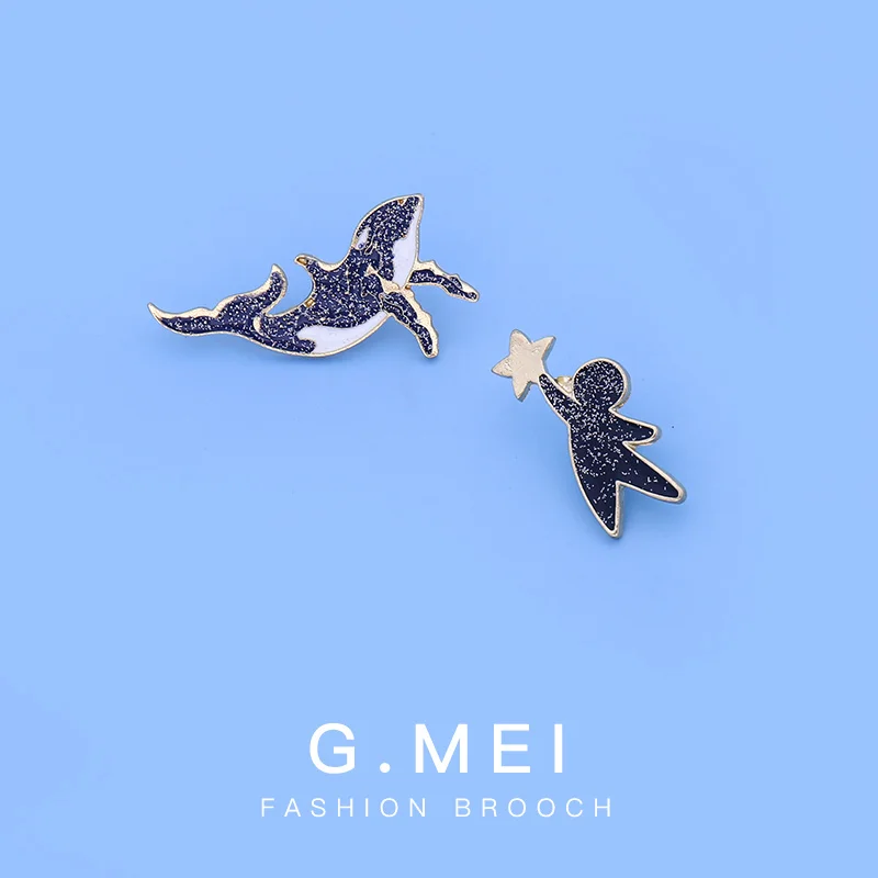 

Picking stars for you whale body has your series cartoon Brooch astronaut couple student alloy metal badge versatile accessories
