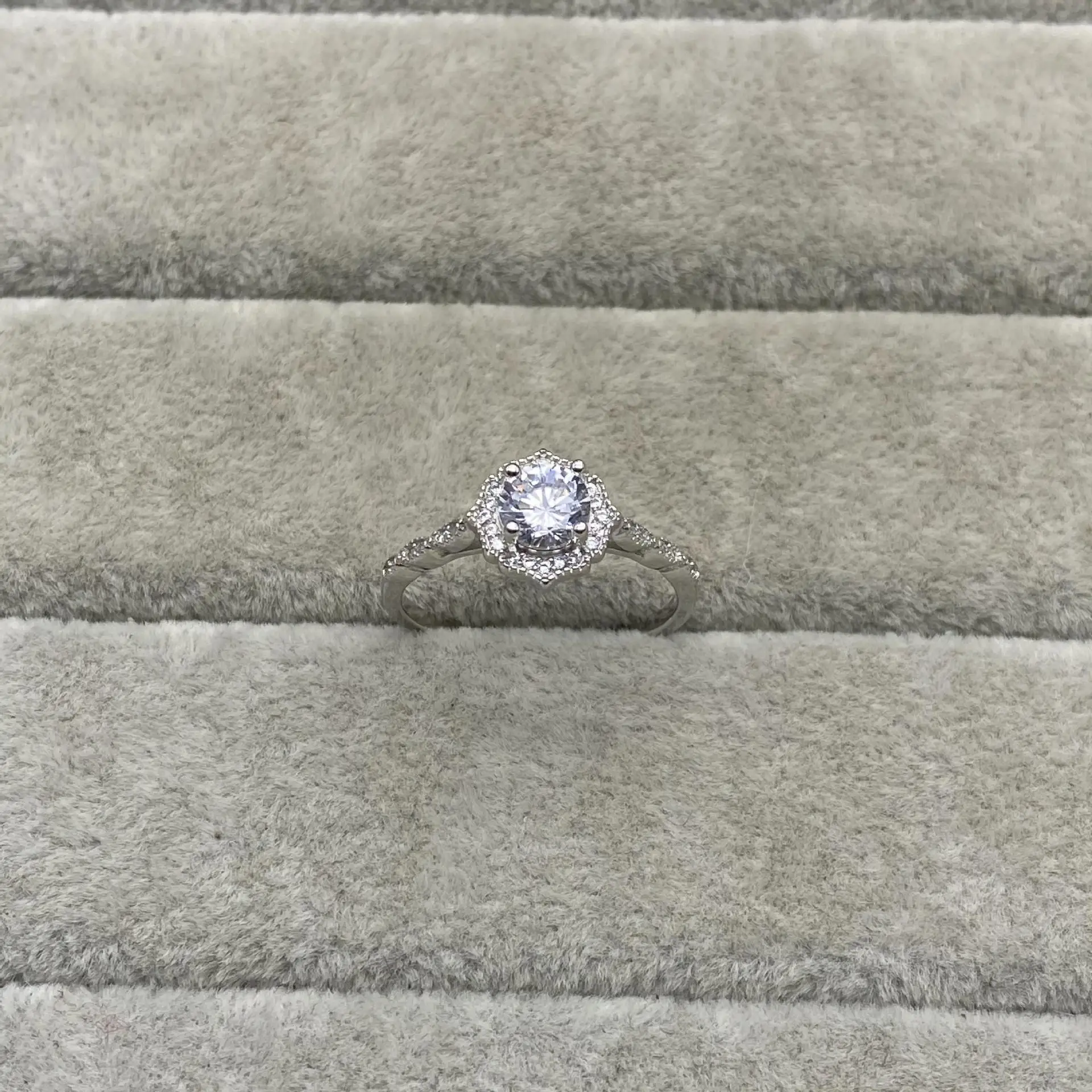 

Роскошное кольцо из стерлингового серебра S925 с овальным цирконием и бриллиантами, элегантное индивидуальное обручальное кольцо, Женское к...
