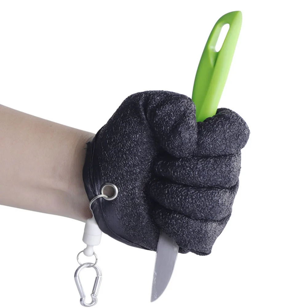 

1. The Real Color Of The Item May Be Slightly Differentight Hands Latex Easy To Clean Wash Directly With Cold Water Dry Quickly