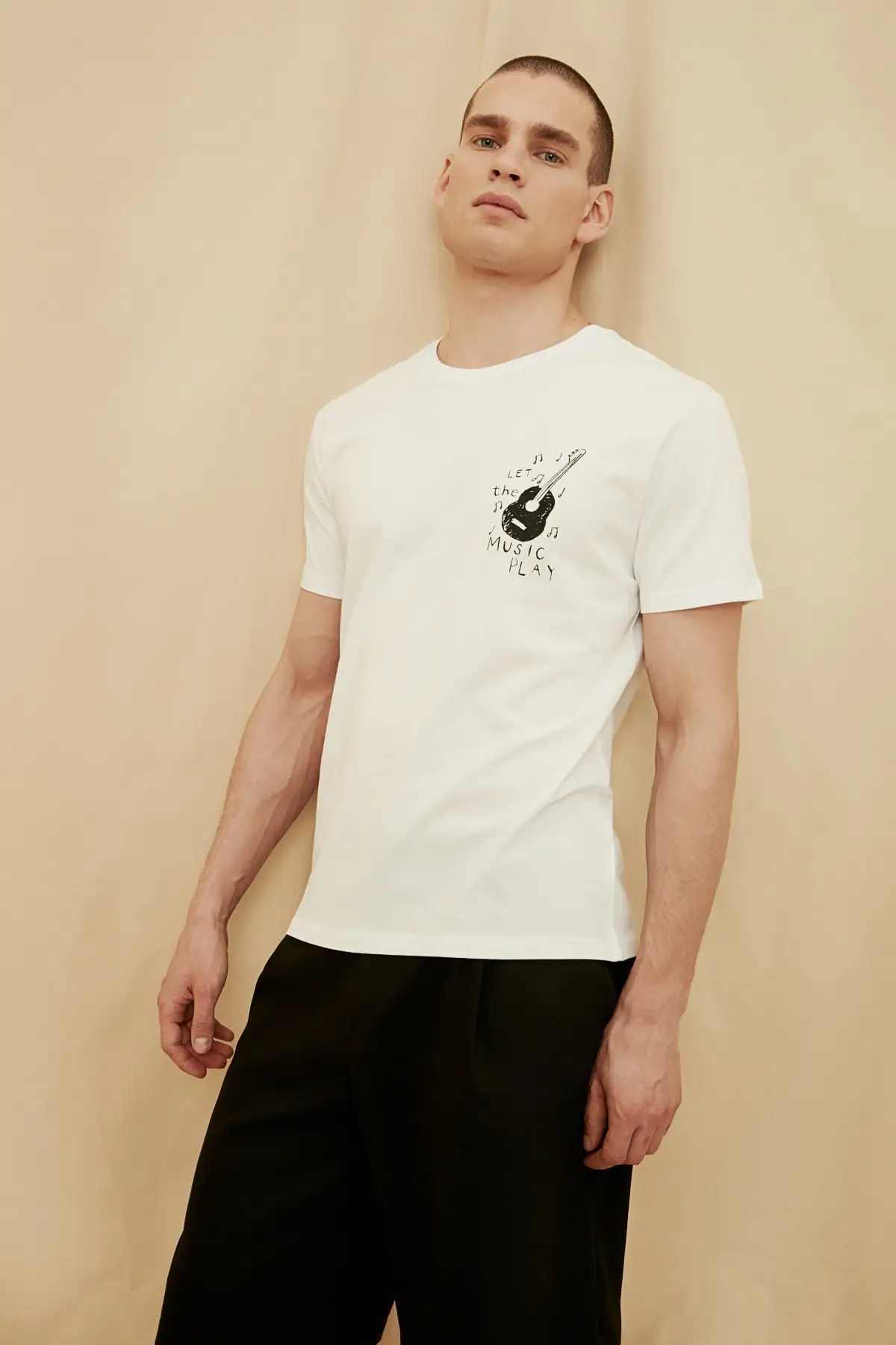

Trendyol Male T-Shirt TMNSS21TS1467
