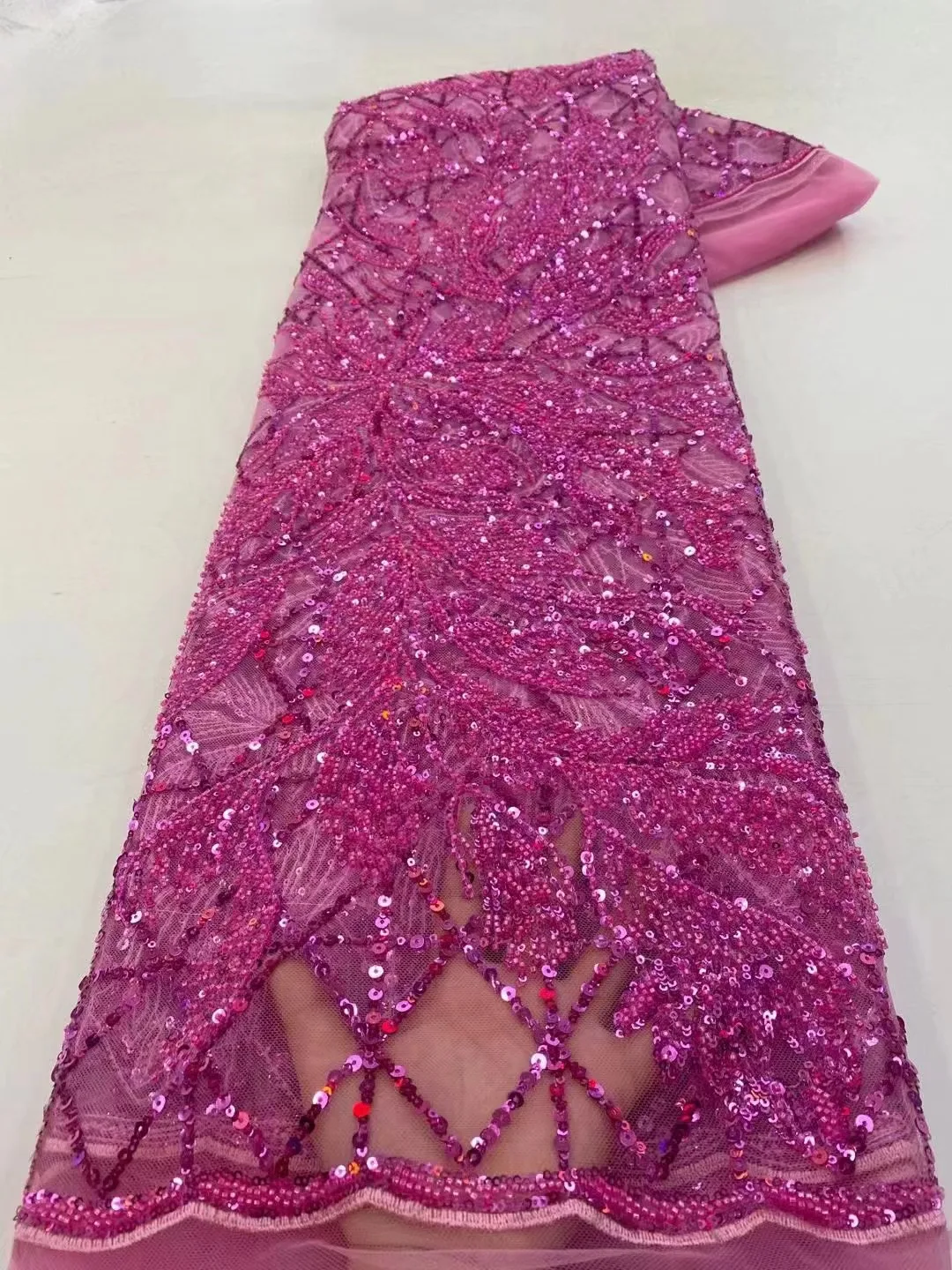 

New listing bead tube beaded beautiful floral lace embroidery, Europe and the United States luxury party evening dress