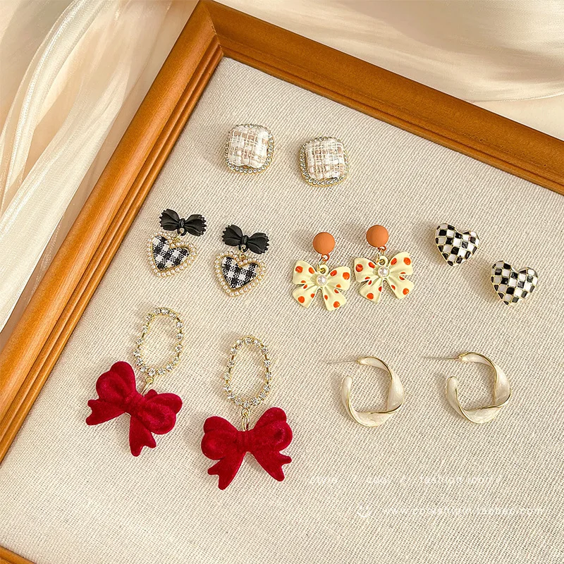 MODOMA 2022 New Korean Fashion Luxury Piercing Earrings For Women Butterfly Design Aesthetic Earrings Accessories Women Jewelry