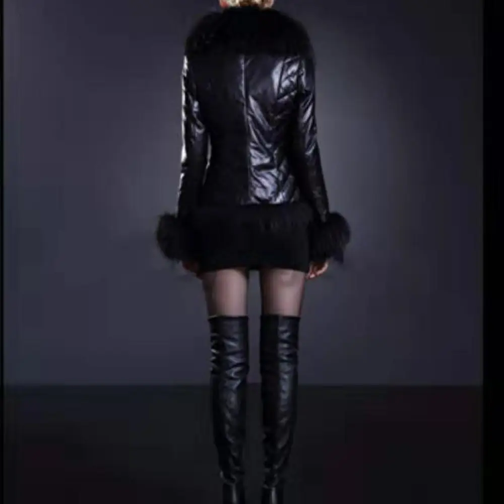 Женское пальто из искусственной овчины черное красное с воротником