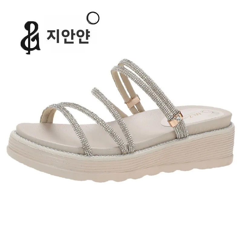 2024 ZrN летние свободные верхние тапочки со стразами толстые с крутой подошвой