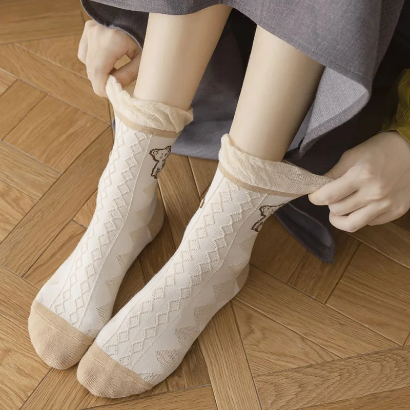 5 Pair Animal Embroidery Winter Socks Women Cartoon Brown Bear Print Cotton Long Socks Vintage Crimping Kawaii Middle Tube Lady