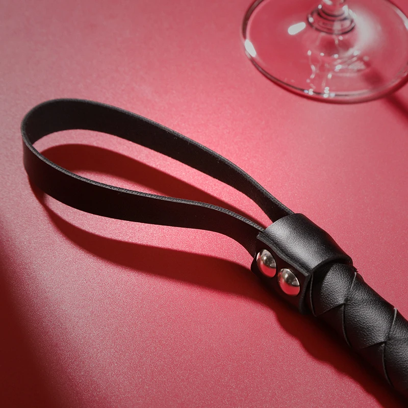 Высокое качество из искусственной кожи Pimp Whip Racing Riding Crop Party Flogger Hand Cuffs Queen Black Horse