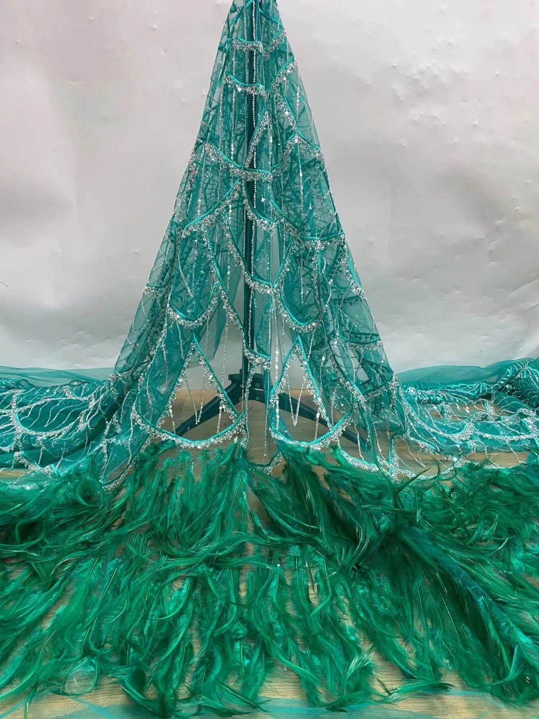 Модное кружево 5 ярдов с перьями Высококачественная африканская ткань тяжелые